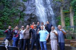Kapolda Sulbar Jelajahi Air Terjun Tamasapi, Dorong Wisata dan Ekonomi Daerah