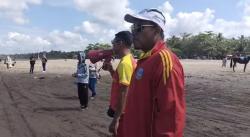 Nekat Berenang di Zona Terlarang! Rambu Dilanggar, Sekdisparbud Turun Tangan Tegur Wisatawan