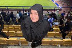 Hadapi Dewa United, Bobotoh Cantik Azkiyyah Yakin Persib Lanjutkan Tren Positif!