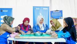 Semangat Kartini dari Pesisir Rembang Melalui Kisah Ibu Eko dan Renyahnya Rengginang Laut