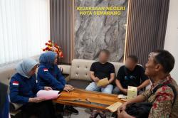 DJP Jateng Serahkan 2 Tersangka Kasus Pajak Rp5,2 Miliar ke Kejari Semarang, Ini Tampangnya