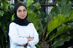 Semangat Kartini Nyata! Cerita Teh Mira, Ibu Tunggal yang Sukses Jadi Driver Online