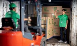Rahasia di Balik Paket Aman: Intip Ketatnya Quality Control J&T Cargo