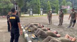 Satpol PP Purwakarta Digembleng Brimob, Siap Jadi Penegak Perda Lebih Profesional