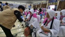 Kloter 1 Embarkasi Padang Tiba di Asrama Haji, 391 Jemaah Siap Bertolak ke Madinah
