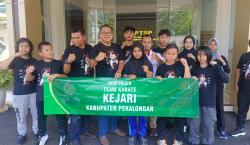 Kejari Kabupaten Pekalongan Kirim 13 Atlet ke Kejuaraan Nasional Karate “Wira Adhyaksa”