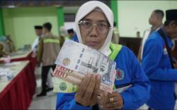 Hore! Jemaah Haji Tangerang Semringah Terima Kadedeuh Rp750.000