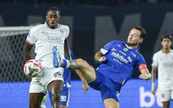 Dominasi Tanpa Gol, Persib Bandung Gagal Taklukkan Arema FC di Kandang