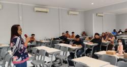 Tak Sekadar Scroll, Pemuda Surabaya Diajak Produktif Lewat Media Sosial dengan Cara Berkarya