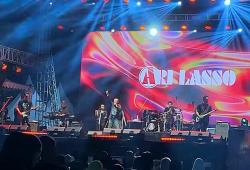 Bawakan 12 Lagu, Konser Ari Lasso di Bojonegoro Rasa Dewa-19