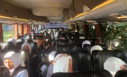Tangis Haru Ratusan Calon Jamaah Haji Asal Ponorogo Diberangkatkan ke Tanah Suci