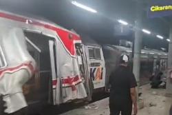 Ngeri! Tabrakan Kereta KRL dan KA Argo Bromo Anggrek di Bekasi Timur, Evakuasi Penumpang Dramatis