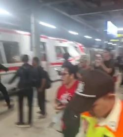 KA Argo Bromo Anggrek Tabrak KRL di Bekasi Timur, Perjalanan Kereta Terganggu
