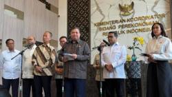 Menko Airlangga :Pemerintah Bebaskan Bea Masuk LPG dan Bahan Baku Plastik, Redam Efek Perang AS-Iran