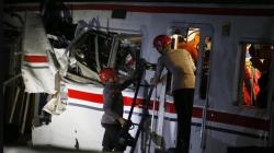 Tabrakan KA Argo Bromo vs KRL di Bekasi: 7 Orang Tewas, Tiga Penumpang Masih Terjepit di Gerbong 
