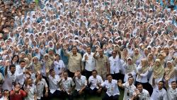 Prabowo Cek Program MBG di SMAN 1 Cilacap, Begini Respons Sejumlah Siswa