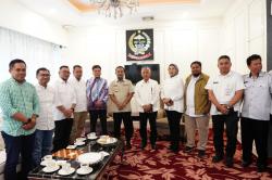 Gubernur Sulsel Dorong IKA Unhas Jadi Motor Penggerak Penyaluran Modal Tanpa Bunga