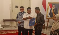 Tangis Ahli Waris Nurlaela Pecah Terima Santunan Rp283 Juta, Korban Kecelakaan KA di Bekasi