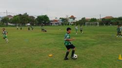 Fokus Karakter dan Teknik, Sekolah Sepakbola di Surabaya Ini Serius Cetak Pemain Di Usia Dini