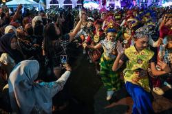 Potret Tarian Massal Hari Tari Sedunia