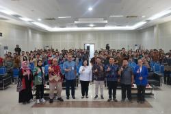 Hadapi Dunia Kerja, Calon Wisudawan Udinus Digenjot Skill dan Jaringan
