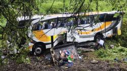Bus Pariwisata Masuk Jurang 15 Meter di Toba, 58 Penumpang Selamat