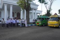 Angkutan Pelajar Gratis Bojonegoro Kembali Beroperasi, Bupati Tekankan Keselamatan