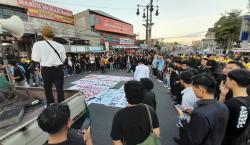 Demo May Day di Tugu Kartasura, BEM Soloraya Tuntut Perbaikan Nasib Buruh dan Guru