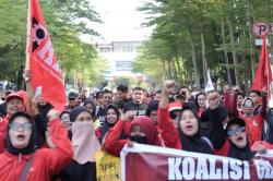 May Day 2026 di Makassar Dikemas Berbeda, Wali Kota dan Buruh Jalan Santai Bersama