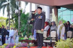 Pemkab Karawang Gelar Apel Hardiknas 2026, Tegaskan Komitmen Tingkatkan Sarana Pendidikan