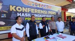 Sepasang Kekasih di Bondowoso Ditangkap Polisi Usai Live Konten Vulgar Berbayar