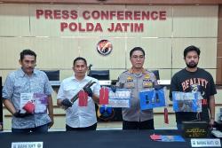 Polda Jatim Ringkus Spesialis Pembobol Rumah Kosong, Satu Pelaku Masih Buron