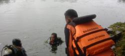 Pelajar SD Tenggelam di Rana Mese, Tim SAR Terkendala Lumpur dan Kayu di Dasar Danau