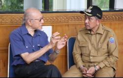 Wali Nanggroe Turun ke Pidie Jaya, Tinjau Sungai dan Sawah Warga, Dorong Penguatan Ekonomi Rakyat