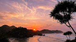 Pantai Drini Tak Hanya Soal Keindahan, Komunikasi Jadi Kunci Daya Tarik Wisata