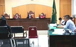 Hakim Selidik Alur Pengembalian Uang Rp200 Juta di Rumah IJU Kasus Gratifikasi Dana Siluman DPRD NTB