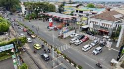 Polresta Malang Kota Pasang Rumble Strip di Titik Rawan Balap Liar