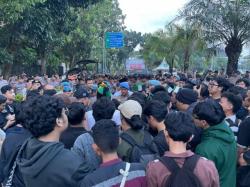 Dinilai Ketimpangan Struktural, HMI Cabang Serang Gelar Aksi Hardiknas 2026 di KP3B