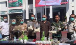 Kejaksaan Ponorogo Musnahkan Ribuan Barang Bukti Kejahatan, Ada Juga Senjata Api