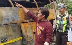 Olah TKP Kecelakaan Maut, Kernet Bus ALS: Sebelum Tabrakan Sopir Berusaha Hindari Lubang