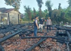 Rumah Kayu di Tawangharjo Ludes Terbakar, Kerugian Rp250 Juta
