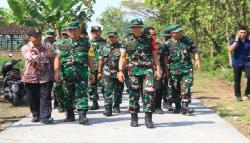 Brigjen TNI Joni Pardede Tinjau TMMD Sragen, Betonisasi Jalan hingga RTLH Dikebut