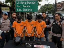 Polisi Tangkap 3 Pelaku Curas Pelajar di Taman Sidoarjo, Motor Korban Berhasil Diamankan