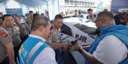 Kapolda Sumut Jajal SPKLU Ultra Fast Charging, Pengisian Mobil Listrik Kini Serba Digital