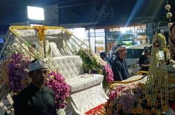 Misteri Kereta Kencana Kosong Bertabur Melati di Kirab Mahkota Binokasih Karawang