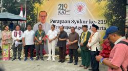 Menteri Agama dan Gubernur DKI Hadiri Jalan Santai HUT ke-219 KAJ di Jakarta