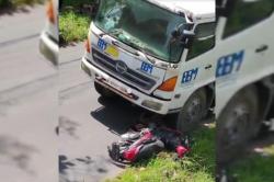 Brak! Truk Molen Adu Banteng dengan Motor di Malo Bojonegoro, 1 Korban Meninggal Dunia
