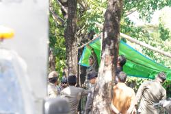 Sikat Pelanggar Fasum, 25 Lapak PK5 di Tamalanrea Makassar Dibongkar
