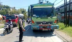 Pindah Lajur di Buduran Sidoarjo, Truk Gandeng Serempet Motor hingga Pengendara Tewas