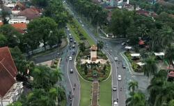 BMKG Prediksi Cuaca Malang Raya 12 Mei 2026 Didominasi Hujan Ringan dan Udara Kabur